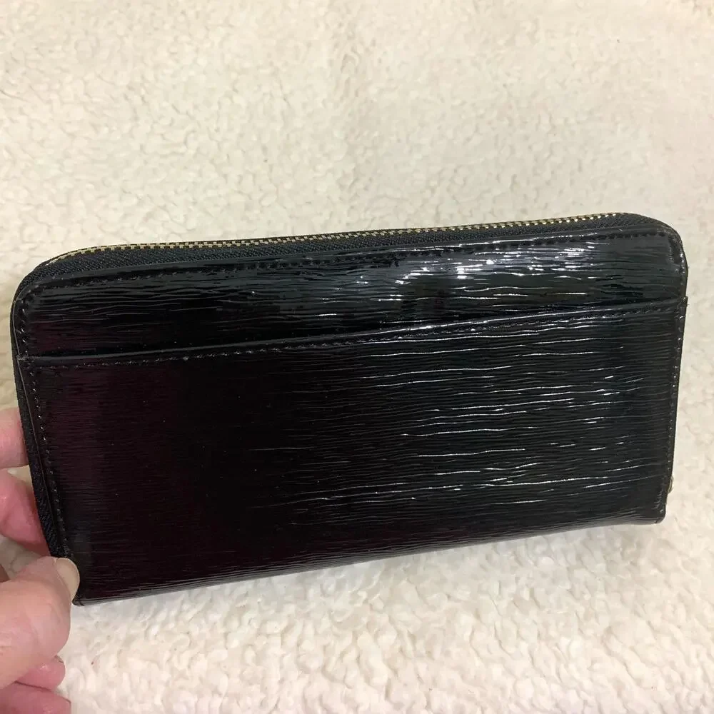 Black Wavy Texture Striated Patent Leather Zip Around Continental Clutch Wallet